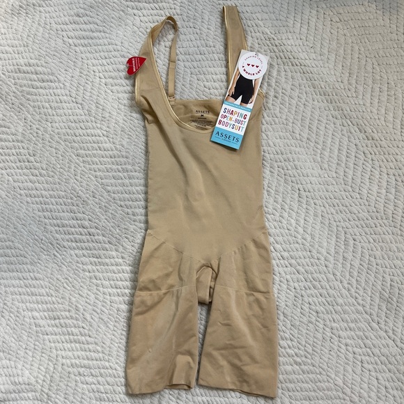 Assets by Spanx Shaping Open-Bust Bodysuit, Medium - Picture 3 of 6